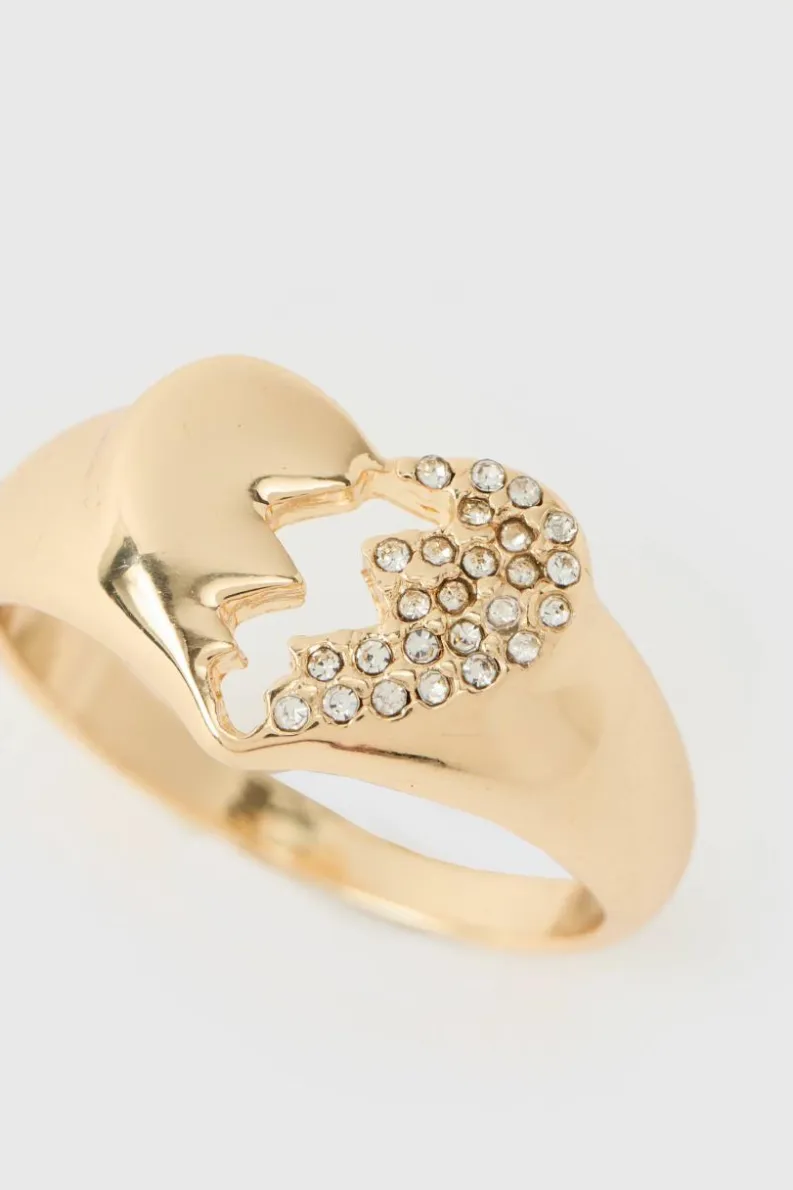 Store boohooMAN Iced Broken Heart Ring In gold