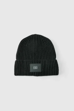 New boohooMAN Knitted PU Plaque Beanie black