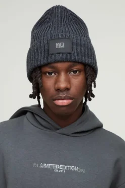 Hot boohooMAN Knitted PU Plaque Beanie grey