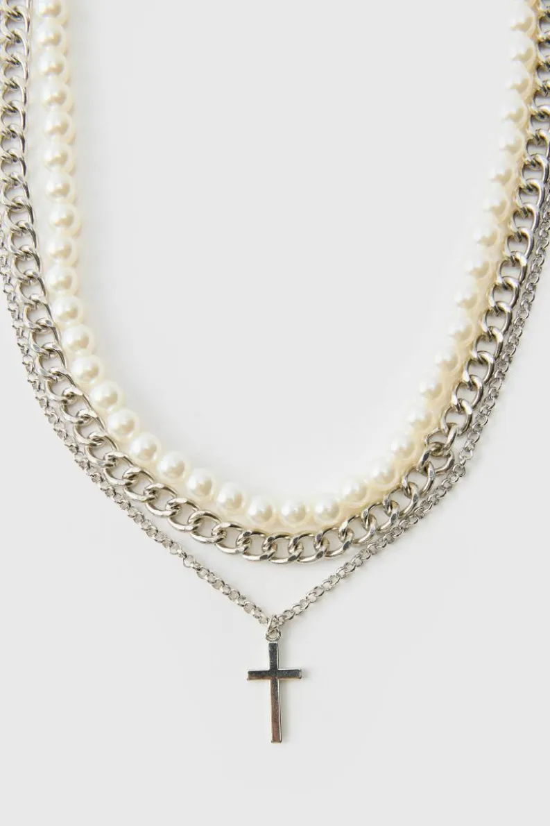 Best boohooMAN Layered Pearl Necklace With Cross Pendant in silver
