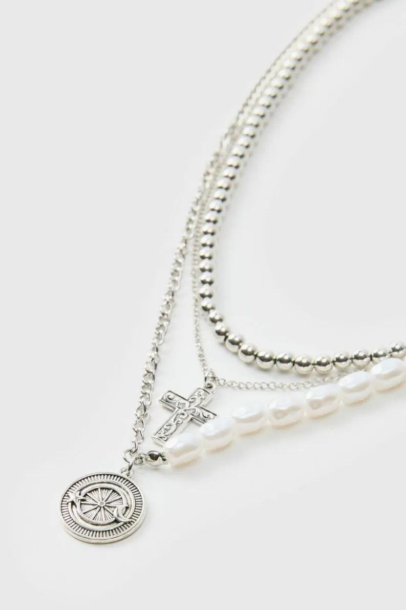 Fashion boohooMAN Layered Pearl Necklace With Pendants silver