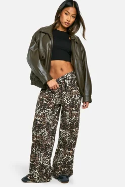 Store boohoo Print Elasticated Waist Wide Leg Jeans leopard