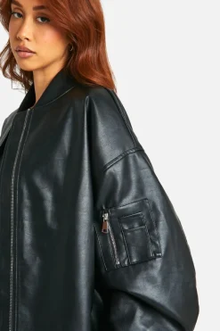 Store boohoo Longline Oversized Bomber Jacket black
