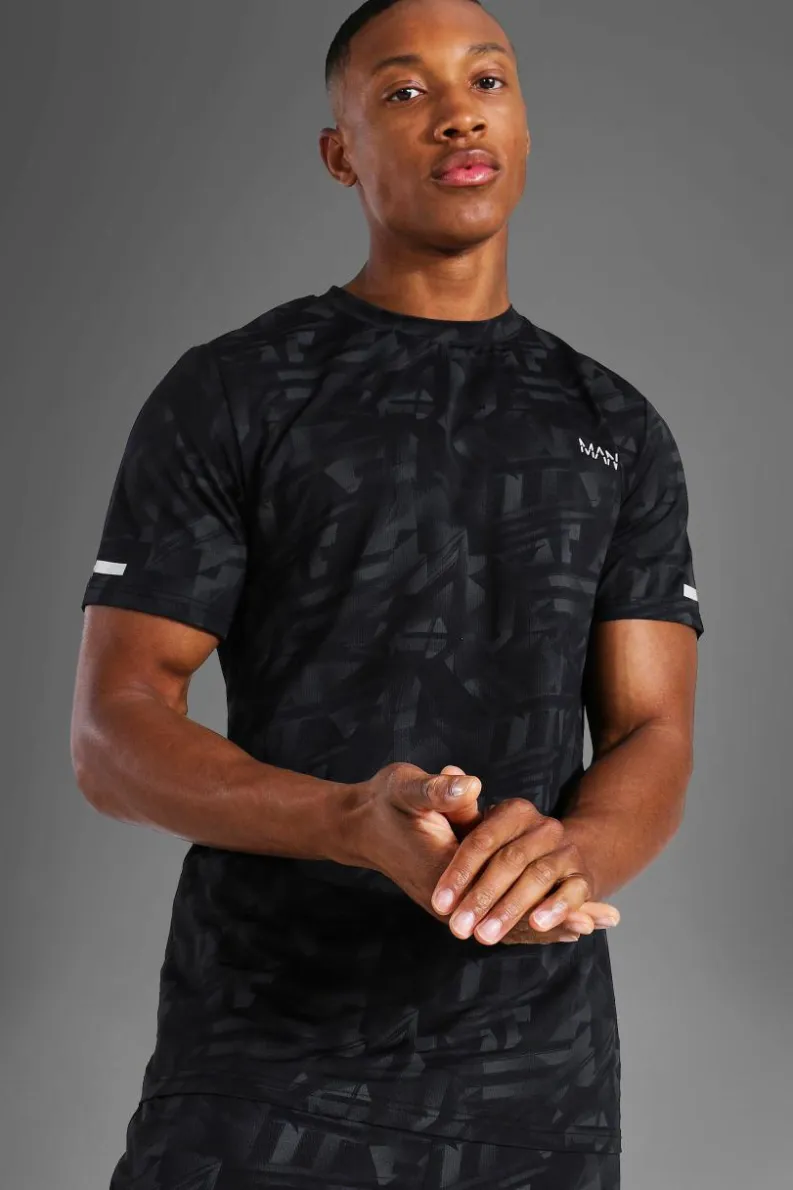 Hot boohooMAN Man Active Abstract Print Reg Fit T-Shirt black