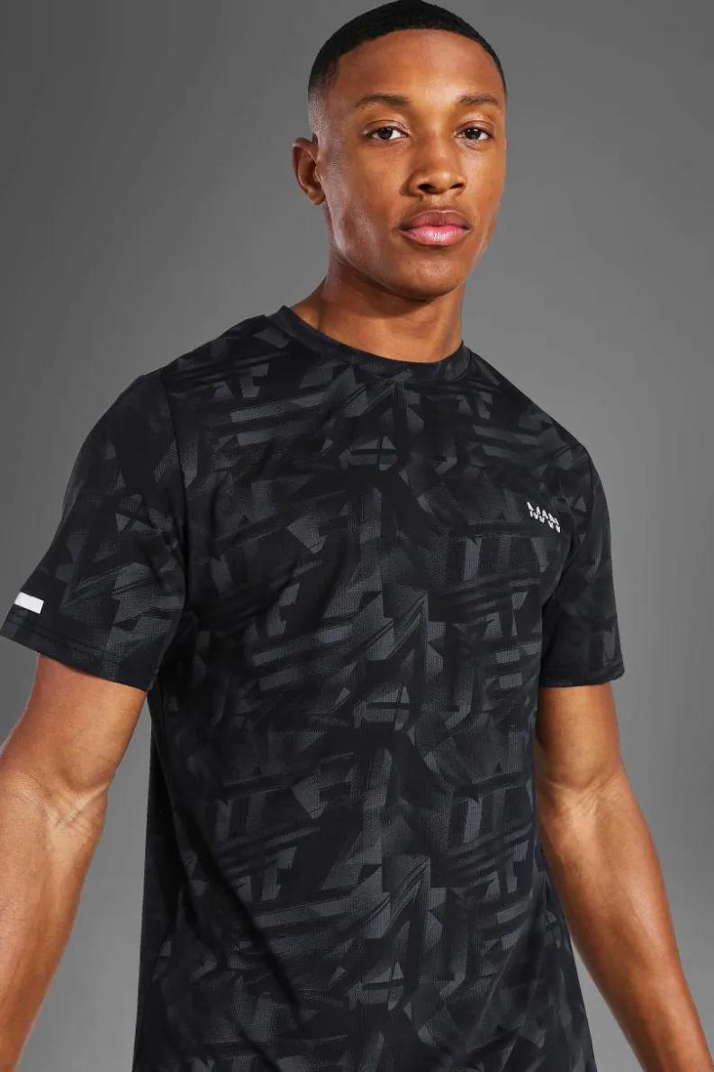 Hot boohooMAN Man Active Abstract Print Reg Fit T-Shirt black