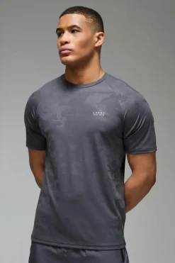 New boohooMAN Man Active Camo Raglan Performance T-shirt dark grey