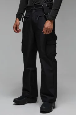 Store boohooMAN Man Active Cargo Detachable Strap Ski Trousers black