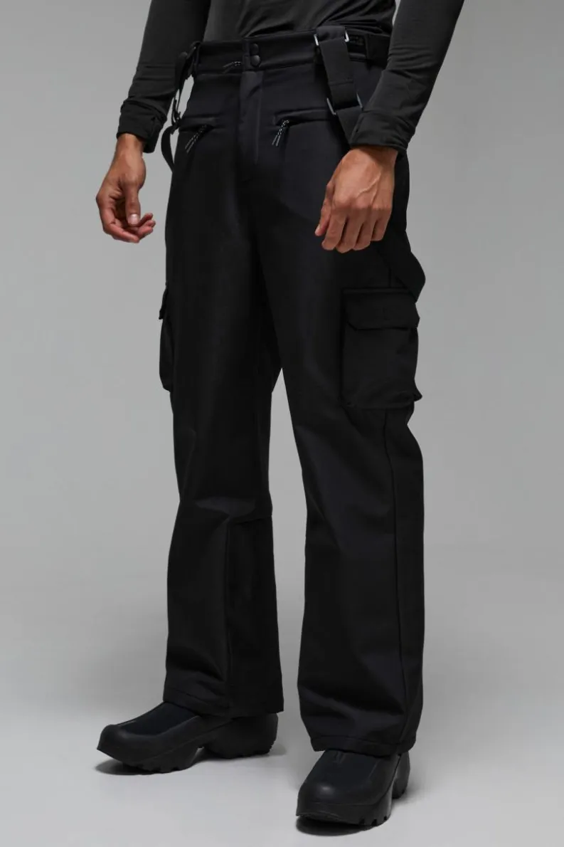 Store boohooMAN Man Active Cargo Detachable Strap Ski Trousers black