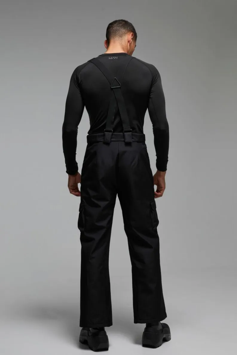 Store boohooMAN Man Active Cargo Detachable Strap Ski Trousers black