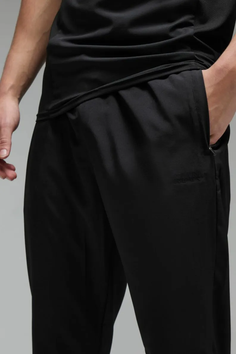 Cheap boohooMAN Man Active Cropped Tapered Jogger black