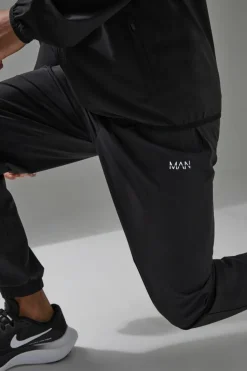 Outlet boohooMAN Man Active Cuffed Hem Regular Fit Jogger black