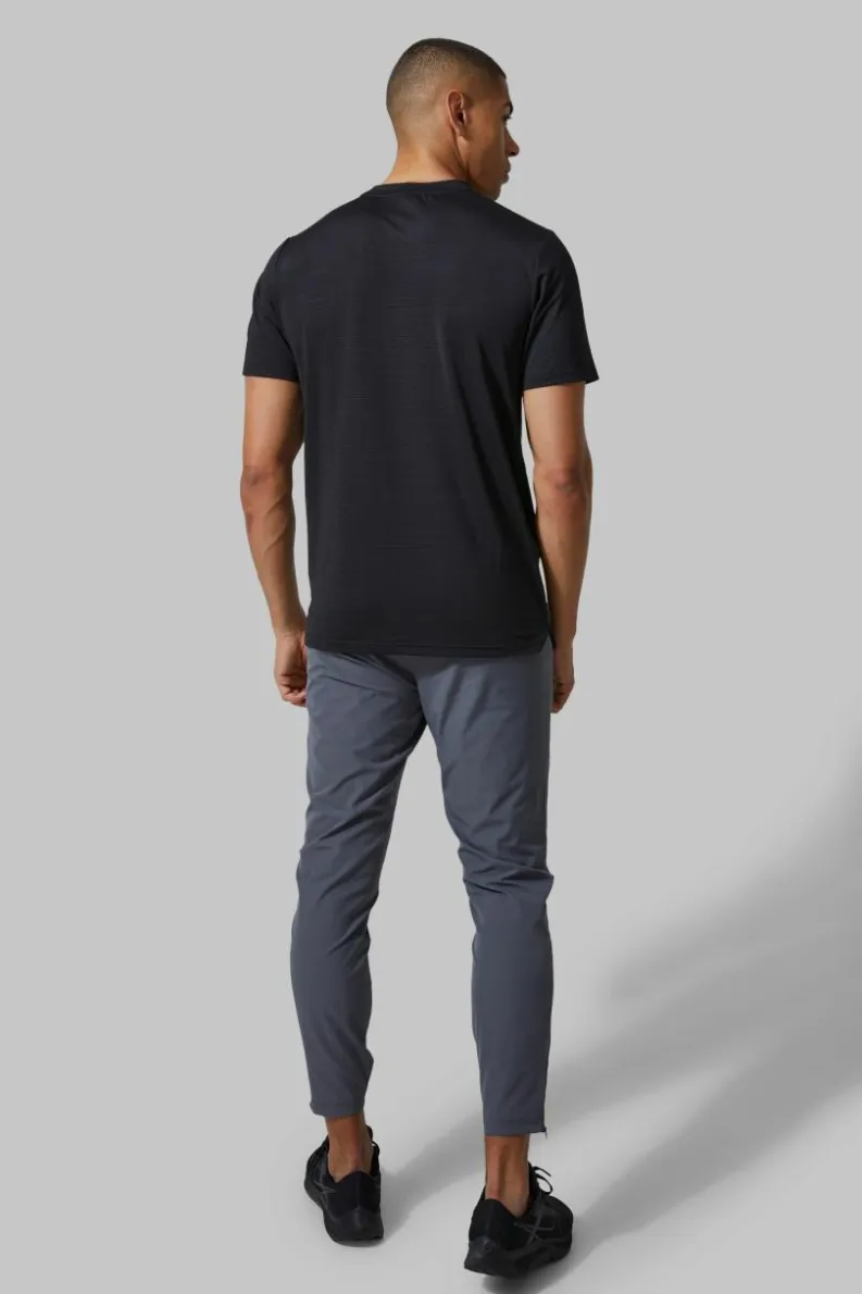 Sale boohooMAN Man Active Engineered Performance Reg Fit T-shirt black