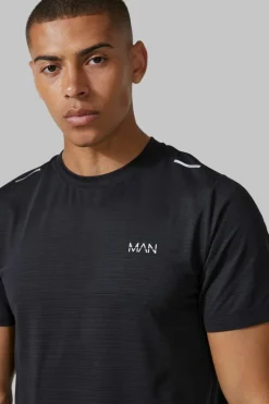 Sale boohooMAN Man Active Engineered Performance Reg Fit T-shirt black