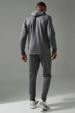 Online boohooMAN Man Active Fleece Back Performance Slim Fit Zip Through Hoodie charcoal