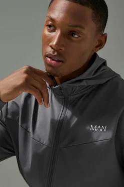 Online boohooMAN Man Active Fleece Back Performance Slim Fit Zip Through Hoodie charcoal
