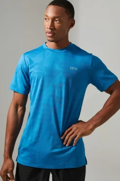Cheap boohooMAN Man Active Geo Jacquard Regular Fit T-shirt teal