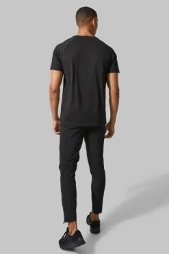 Discount boohooMAN Man Active Gym Basic Regular Fit T-shirt black