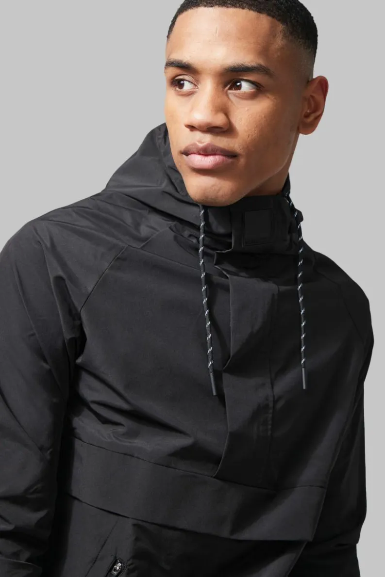 Store boohooMAN Man Active Gym Colour Block Regular Fit Windbreaker black