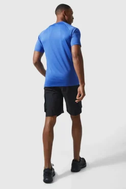 Sale boohooMAN Man Active Gym 5inch Regular Fit Cargo Pocket Training Shorts black