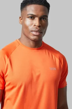 Discount boohooMAN Man Active Gym Raglan Slim Fit T-shirt orange