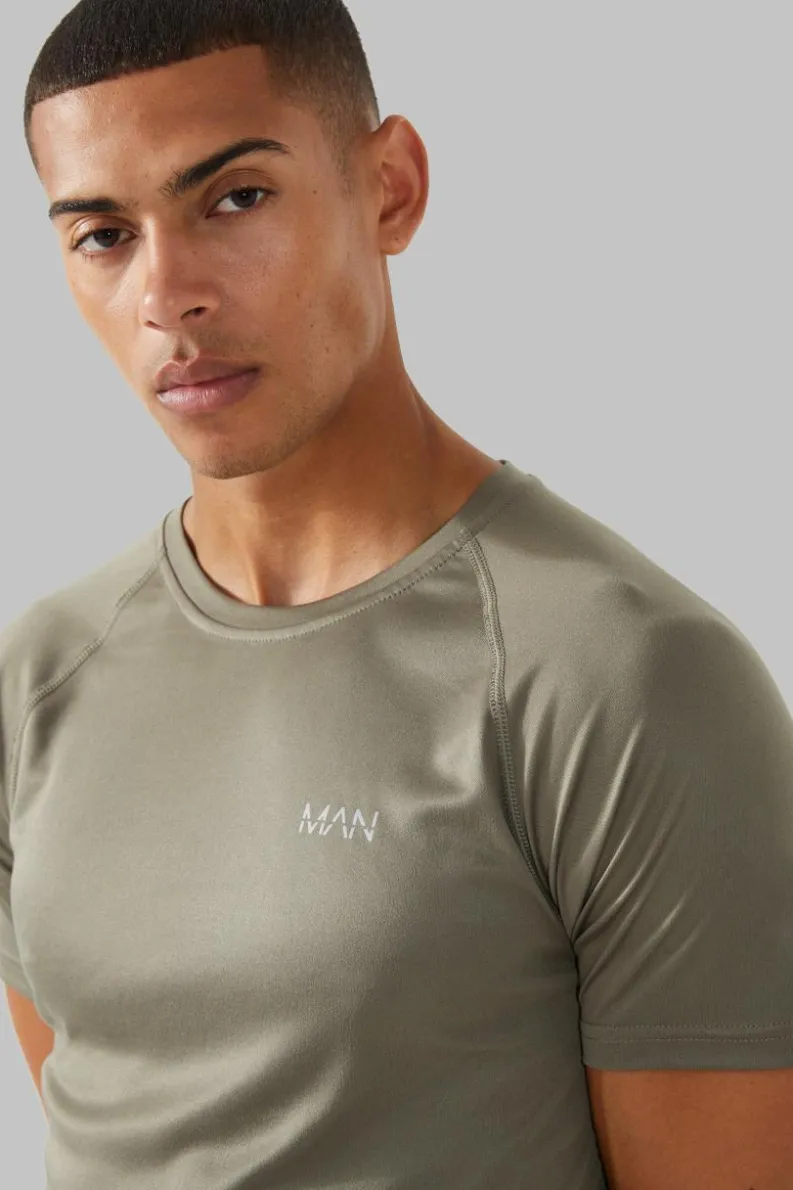 Hot boohooMAN Man Active Gym Raglan T-Shirt khaki