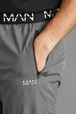 Sale boohooMAN Man Active Gym Tapered Jogger charcoal