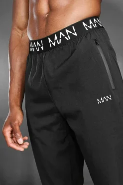 Flash Sale boohooMAN Man Active Gym Tapered Jogger black