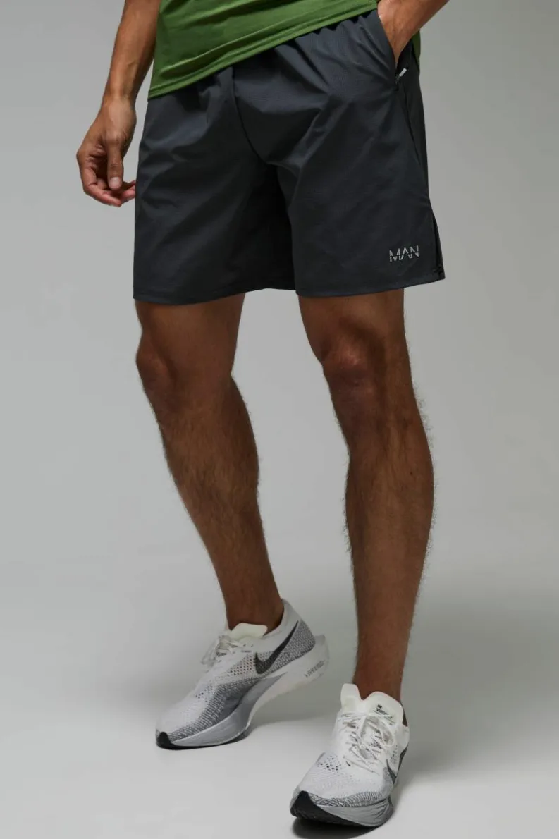 Outlet boohooMAN Man Active 7inch Perforated Grid Short charcoal