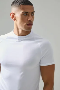 Cheap boohooMAN Man Active Lightweight Essentials Gym Muscle Fit Raglan T-shirt white