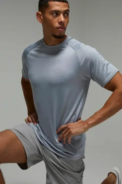 Flash Sale boohooMAN Man Active Lightweight Essentials Gym Raglan T-shirt light grey
