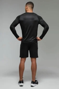 Fashion boohooMAN Man Active Lightweight Essentials Gym Raglan Long Sleeve T-shirt black