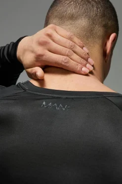 Fashion boohooMAN Man Active Lightweight Essentials Gym Raglan Long Sleeve T-shirt black
