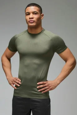 Outlet boohooMAN Man Active Lightweight Essentials Gym Muscle Fit Raglan T-shirt khaki