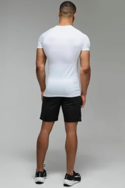 Hot boohooMAN Man Active Lightweight Essentials Gym Muscle Fit Raglan T-shirt white