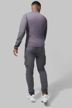 Online boohooMAN Man Active Lightweight Tapered Cargo Jogger charcoal
