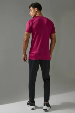 Cheap boohooMAN Man Active Muscle Fit Breathable Lightweight T-shirt berry