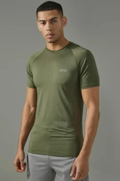 Best boohooMAN Man Active Muscle Fit T-shirt khaki