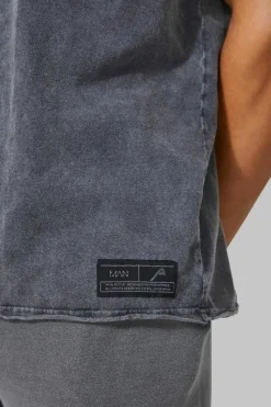 Flash Sale boohooMAN Man Active Oversized Acid Wash Raw T-shirt charcoal