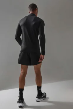 Hot boohooMAN Man Active Pro 5inch Side Split Runner Shorts black