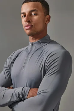 Online boohooMAN Man Active Pro Regular Fit 1/4 Zip Top charcoal