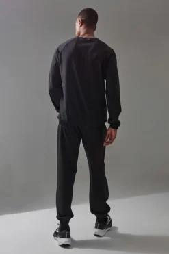 Best Sale boohooMAN Man Active Pro Sweatshirt And Cuffed Jogger Tracksuit black