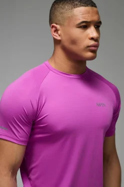 Flash Sale boohooMAN Man Active Raglan Regular Fit T-shirt electric purple