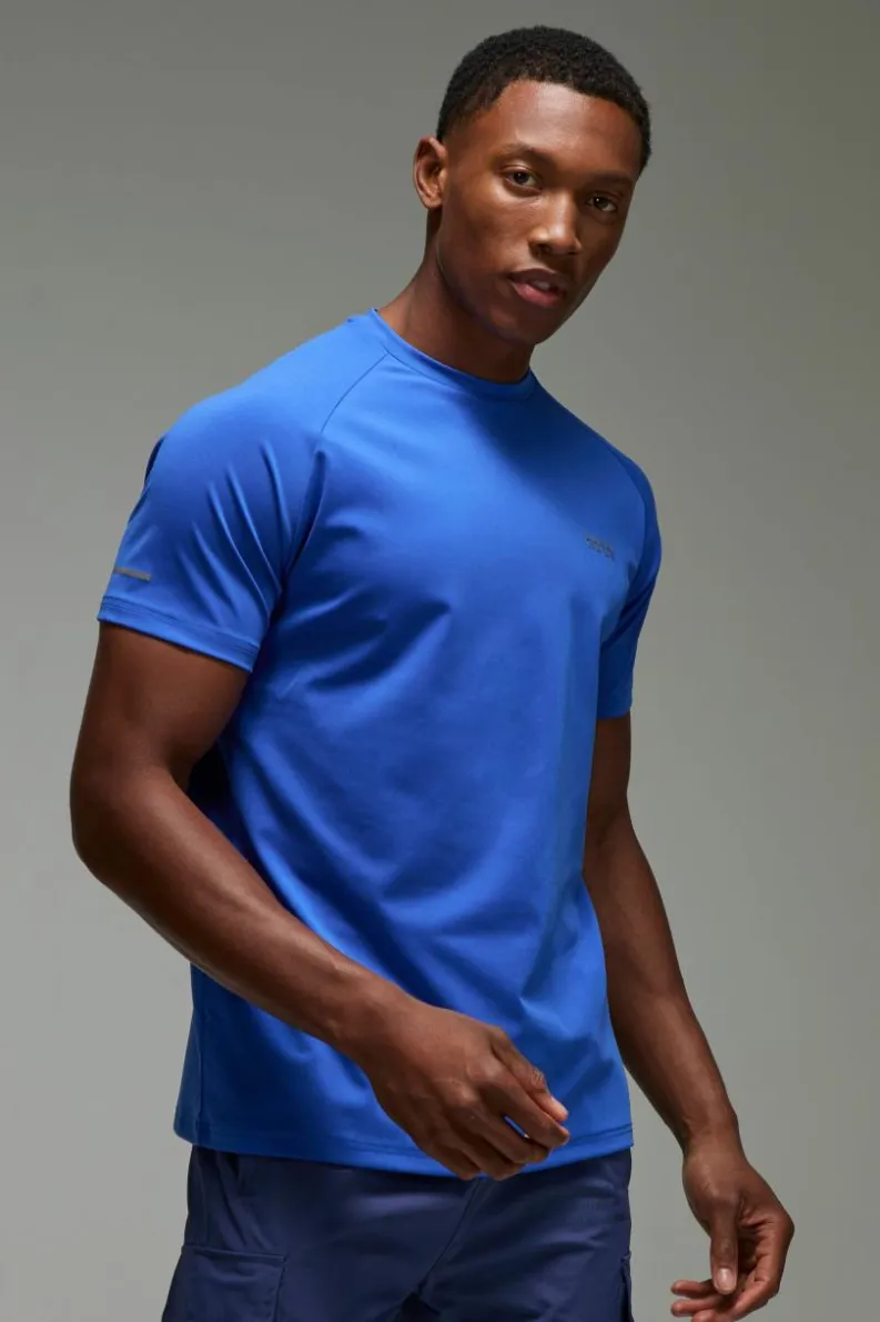 Online boohooMAN Man Active Raglan Regular Fit T-shirt cobalt