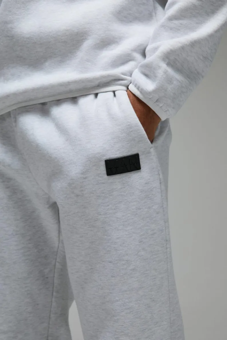 Outlet boohooMAN Man Active Regular Fit Badge Jogger grey marl
