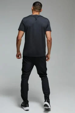 Fashion boohooMAN Man Active Regular Fit Performance T-shirt black