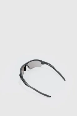 Store boohooMAN Man Active Rubberised Mirrored Sunglasses silver