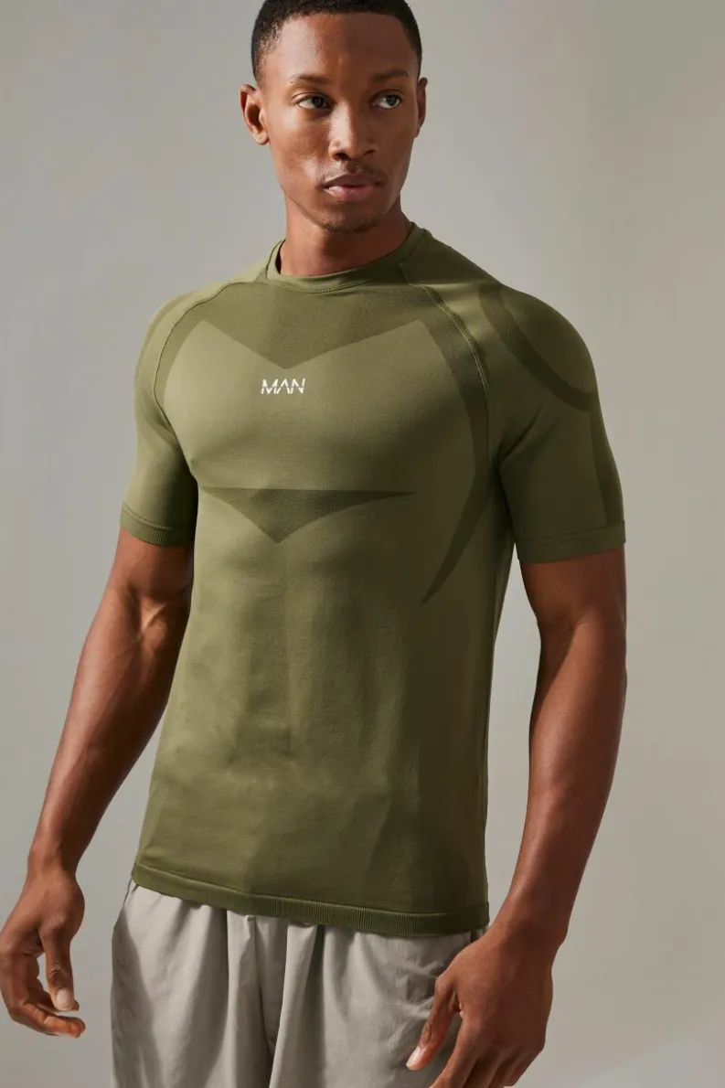 Hot boohooMAN Man Active Seamless Muscle Fit T-shirt khaki