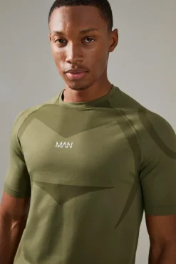 Hot boohooMAN Man Active Seamless Muscle Fit T-shirt khaki