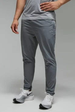Discount boohooMAN Man Active Stretch Woven Tapered Joggers charcoal
