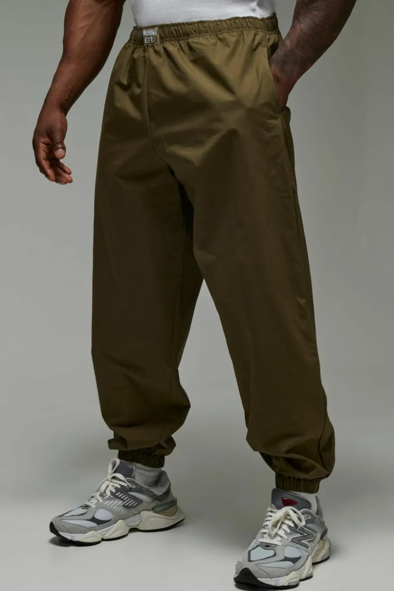 Best boohooMAN Man Active Training Dept. Woven Pump Pant khaki